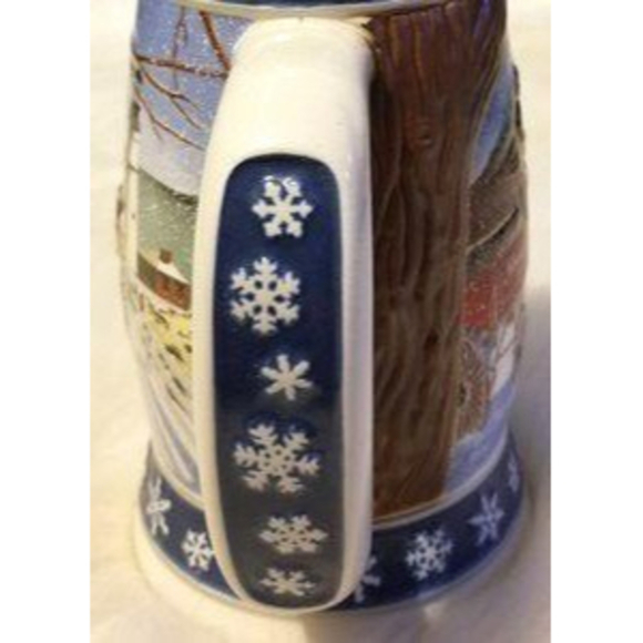 Vintage 1995 Budweiser Holiday Stein “Lighting the Way Home" - Picture 4 of 6